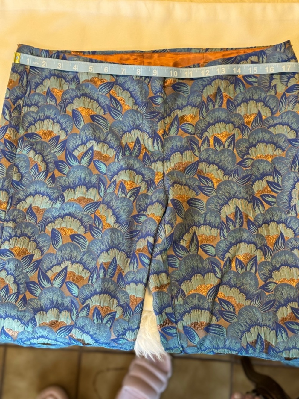Trina Turk Capri Pants Size 10 - Picture 5 of 9